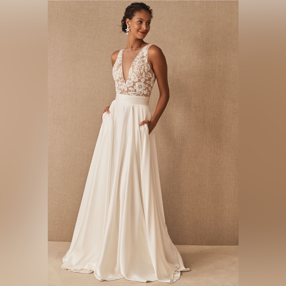 Jenny Yoo Ivory Lace Bodice V-Neck A-Line Gown